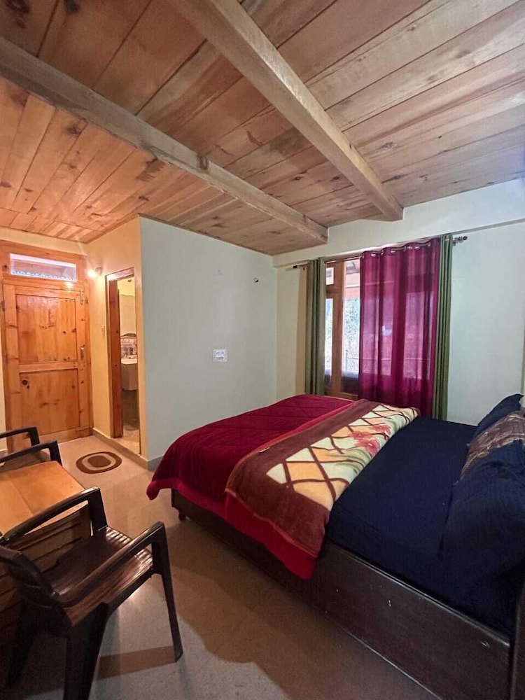 New Brahma Guesthouse