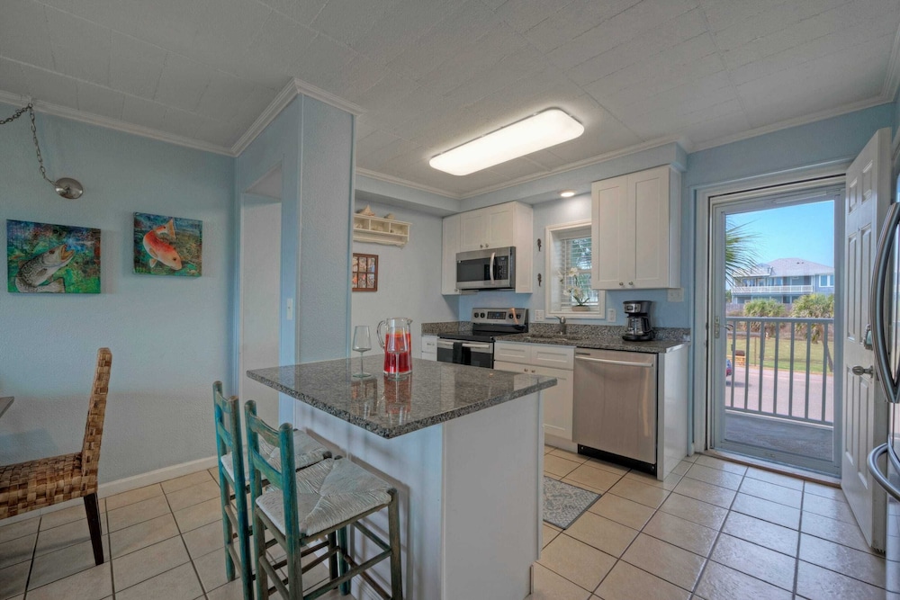 15 Condos, Sleeps 96 w/ Pools & Beach Access Island Retreat by Avantstay