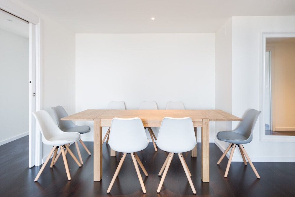 Port Forum Apartments By Olala Homes