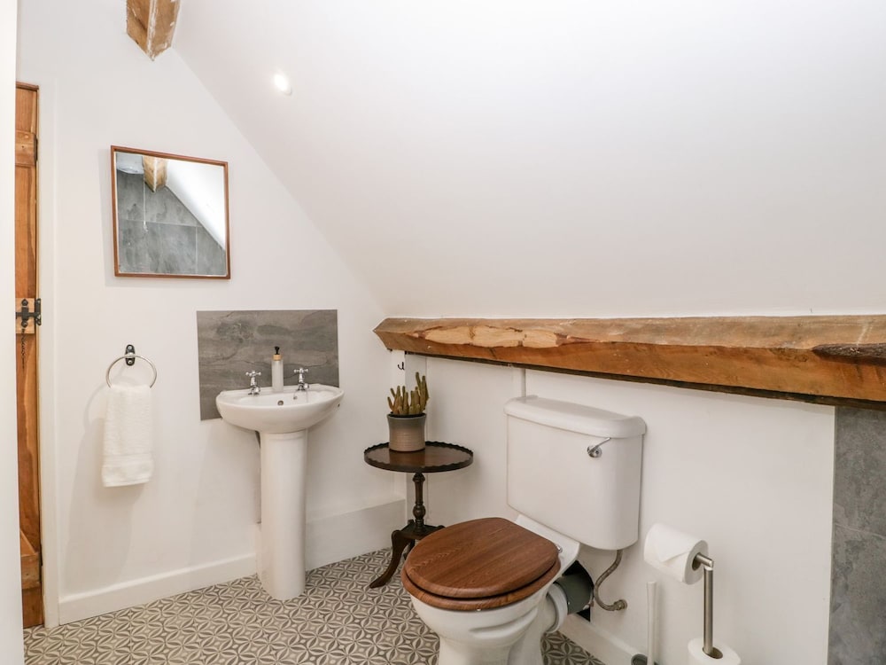 Mistletoe Cottage
