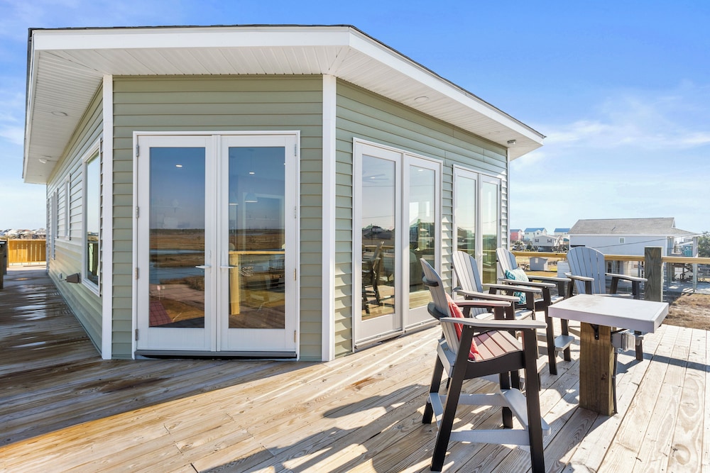 Salt & Lime by Topsail Realty
