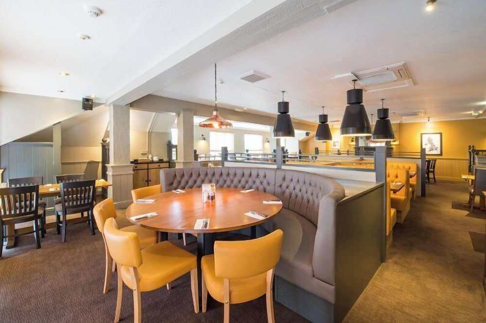 Premier Inn Cardiff West — photo 5
