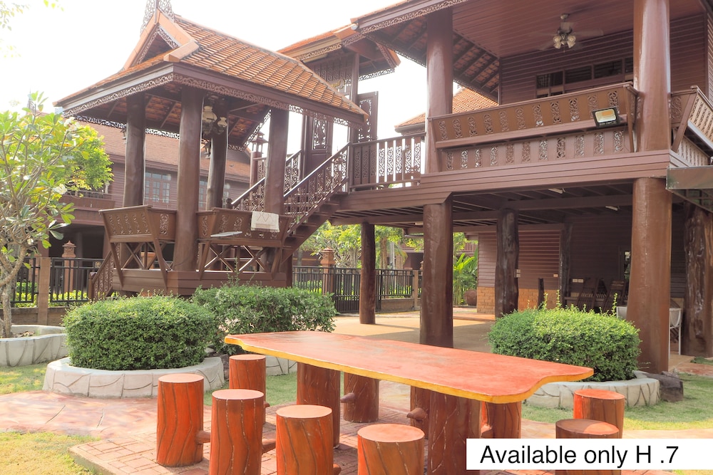 Baan Thai Lanna Pattaya
