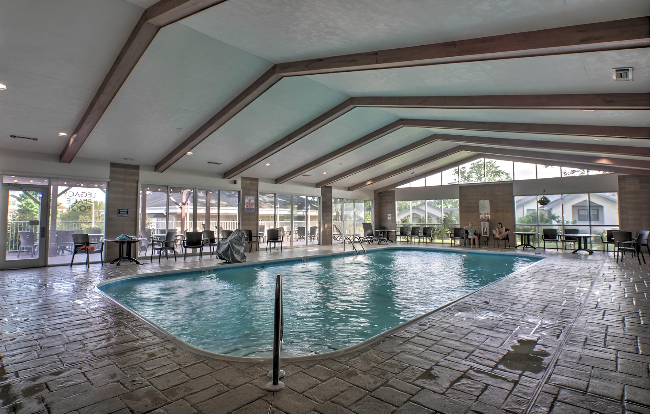 Cozy Branson Condo w/ Water Views + Golf Course! view 5