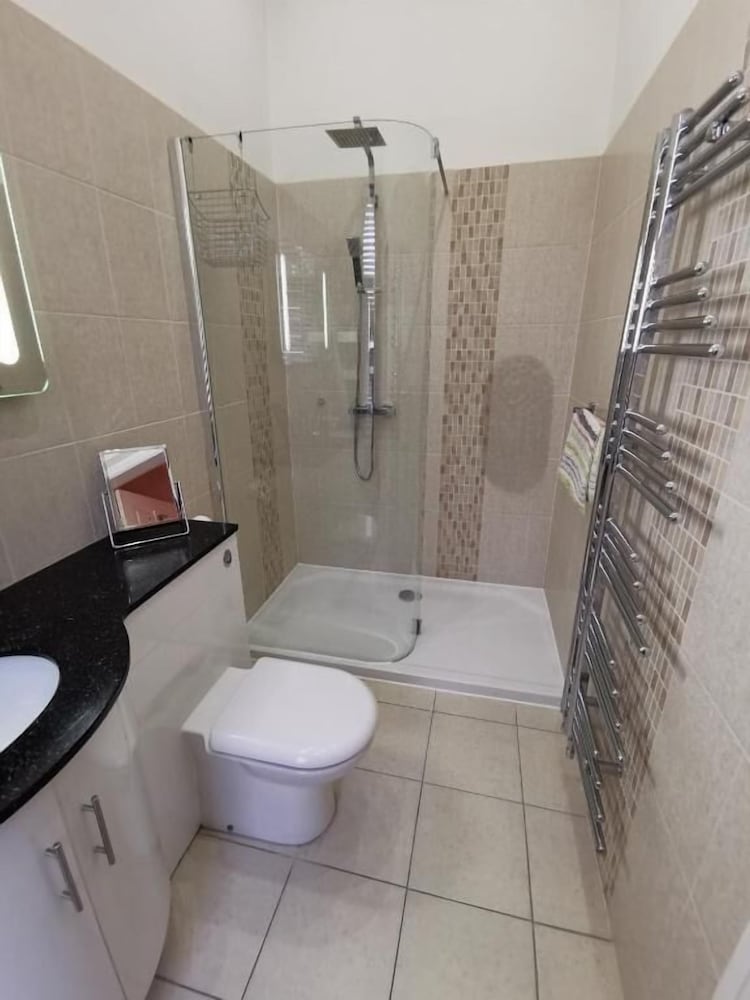 Southport Vacations - Vale House - Property Image 6