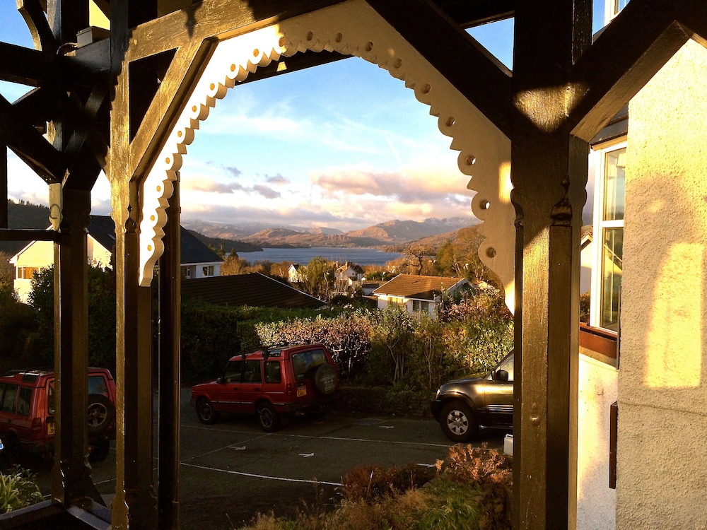 Blenheim Lodge