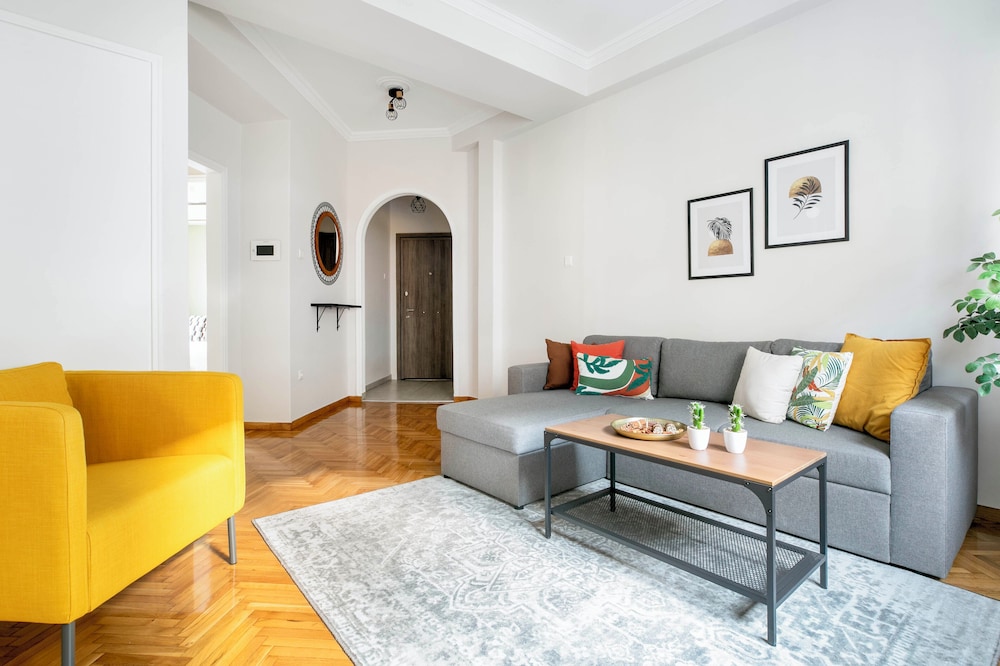 Dew 1-Bedroom Apartment in Athens