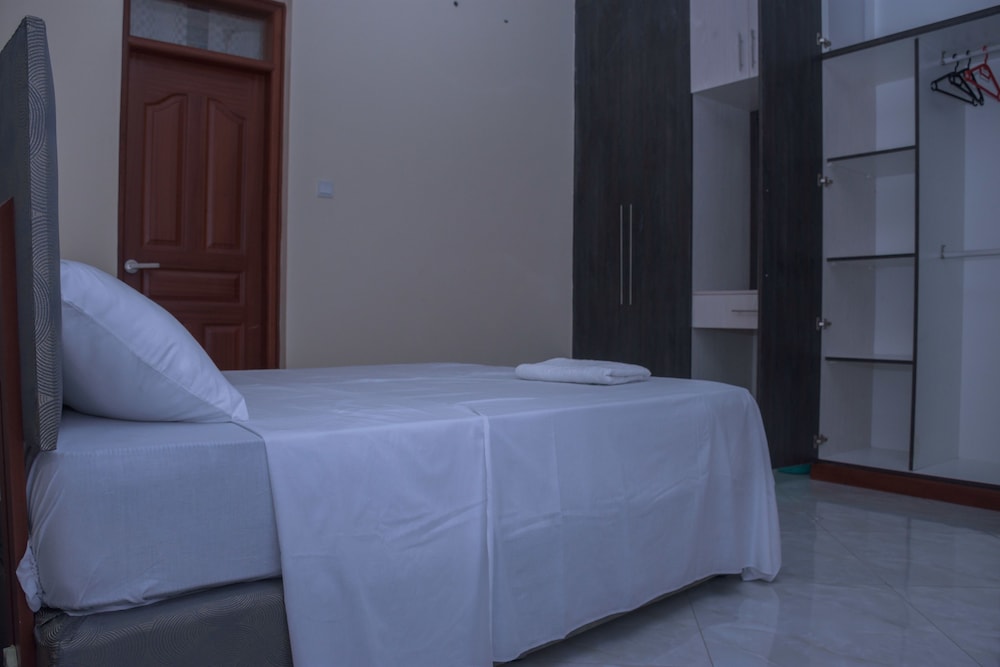 Nemadek Le Royal view 3