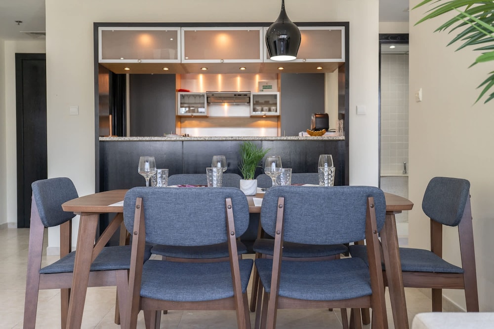 Luxury in Dubai Marina s 1 Bed That Sleeps 2
