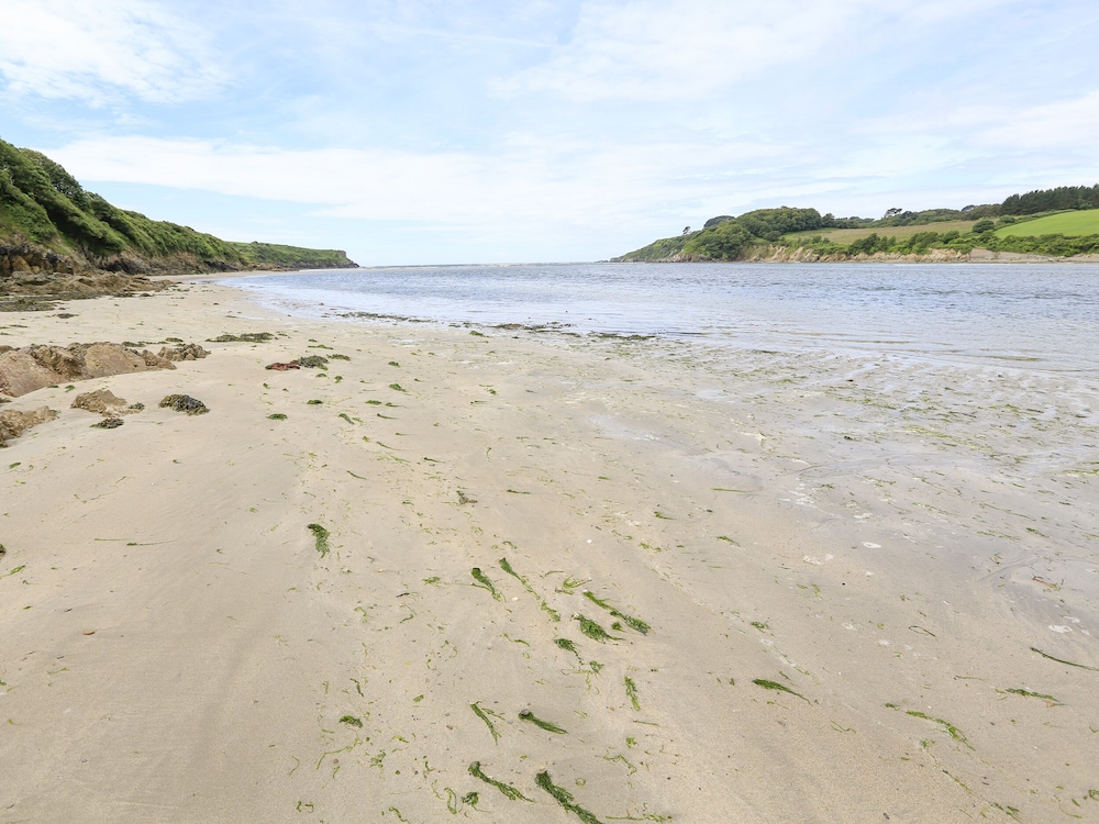 3 Rock Cottages
