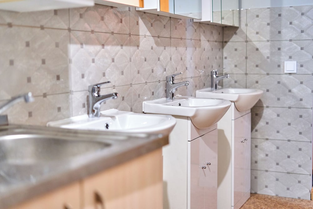Tokyo Vibes Hostel with more privacy (Self Check in)