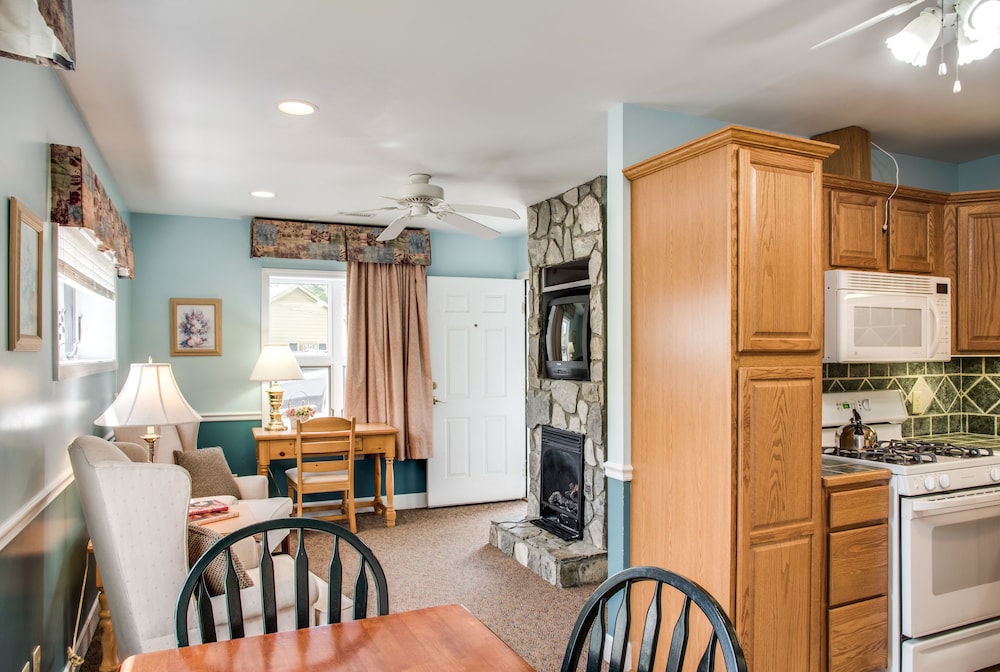 Boxwood Lodge