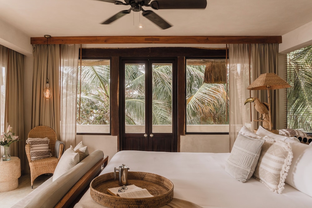 Casa Chukum 4BR by Aldea Canzul
