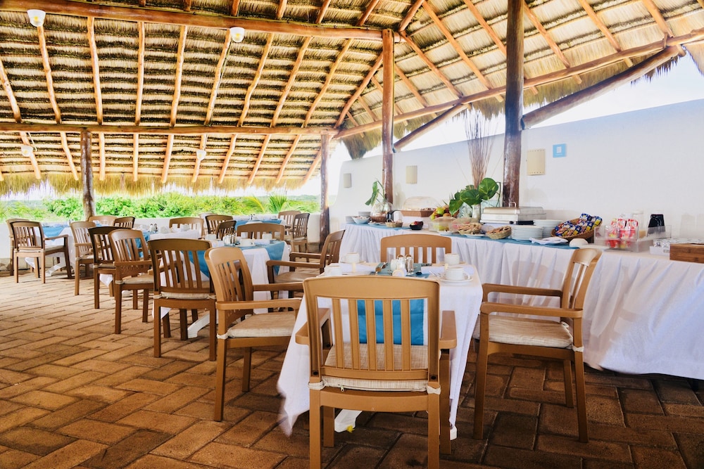 Las Villas Akumal 2B-17 by SkyRun