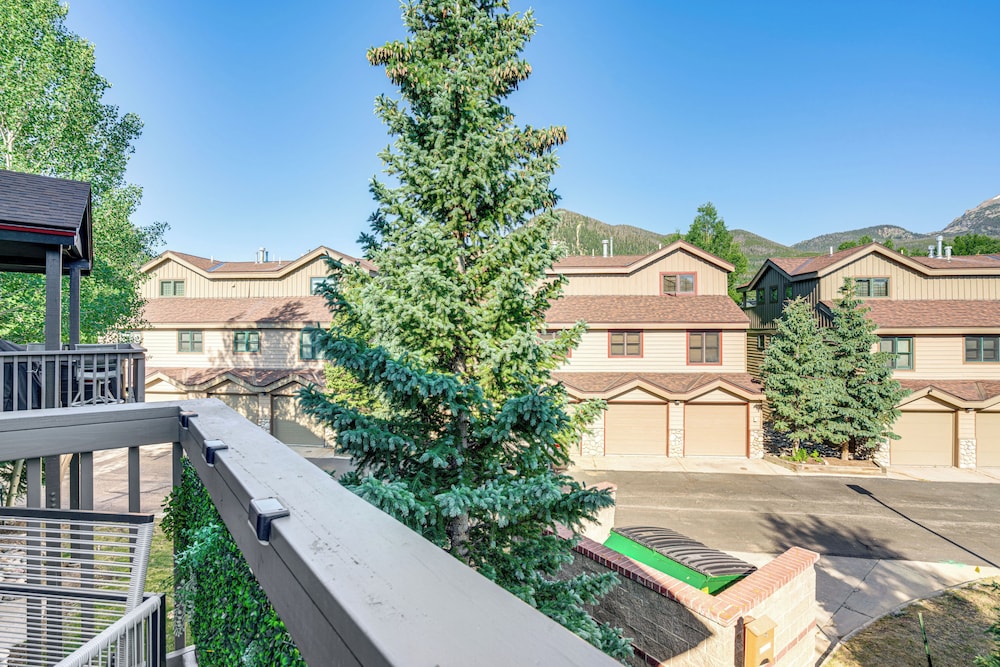 8 Mi to Copper Mtn: Frisco Home w/ Shuttle Access