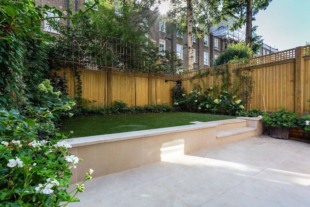 Brunswick Gardens II by Onefinestay