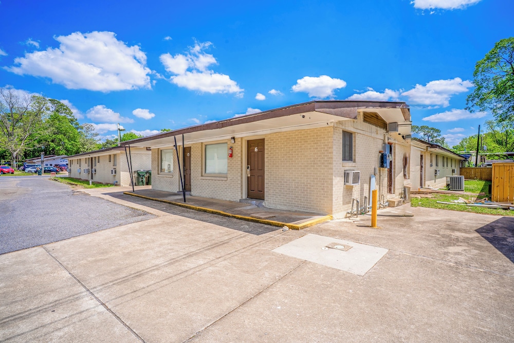 Cypress Inn Motel By OYO West Monroe I-20