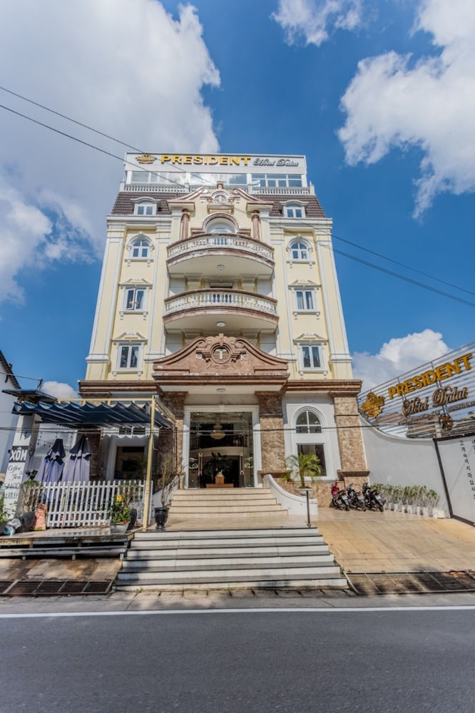 President Hotel