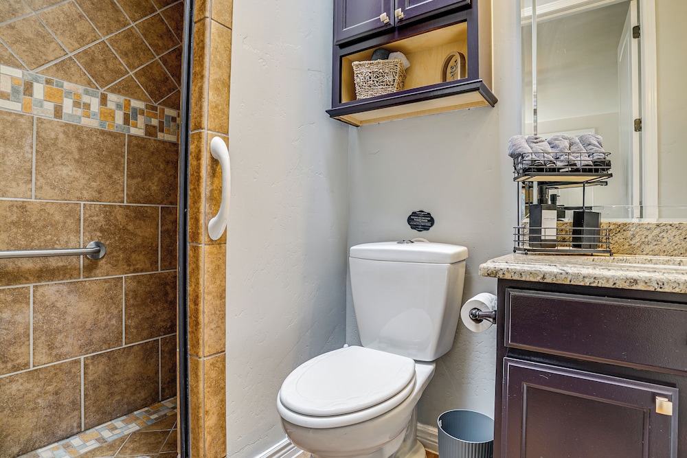 Family-friendly El Paso Home: Hike, Shop & Explore