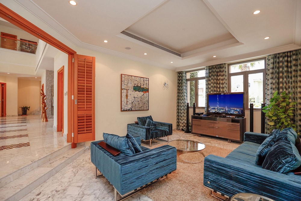 Kennedy Towers - Signature Villa L