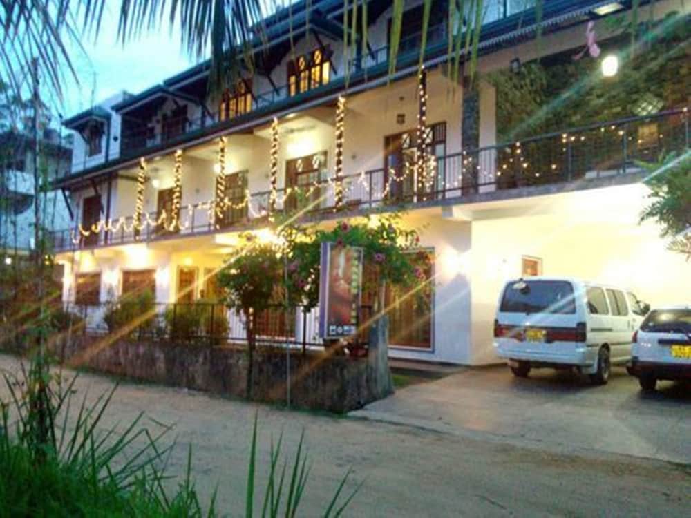 Shadow Inn Guest House Ella