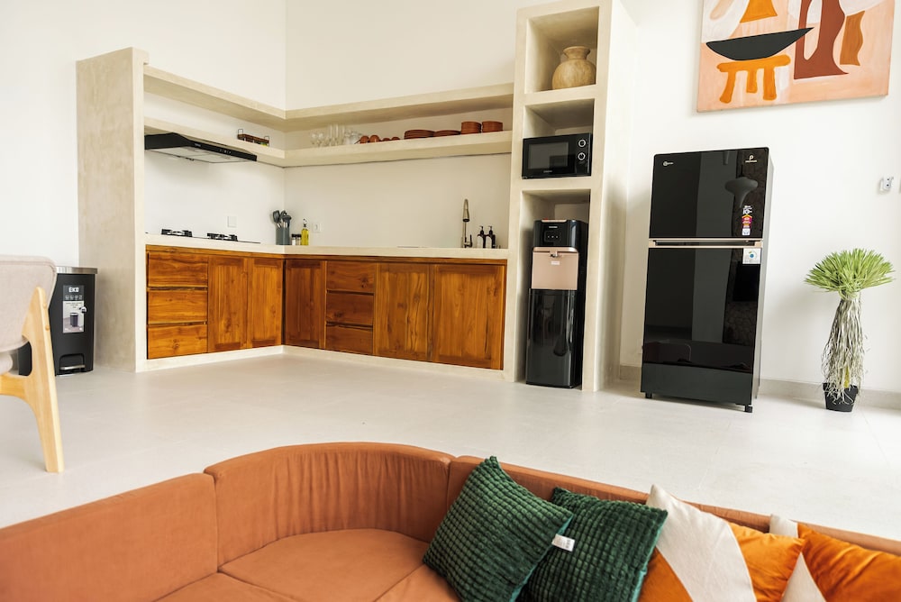 Tropical 2BR Private Villa, 6min Pererenan Beach