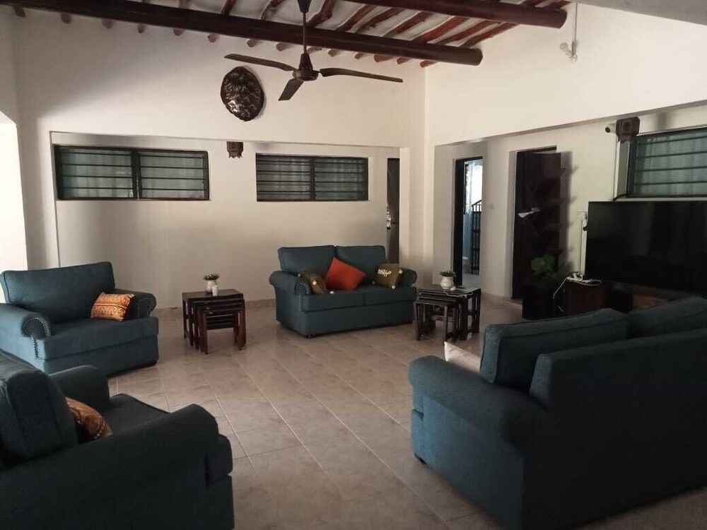 Lux Suites Kivulini  Cottages Diani