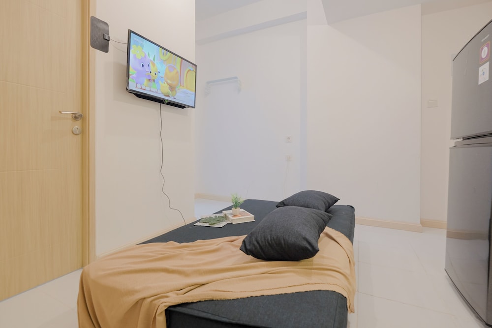 Spacious And Homey Corner 2Br Tokyo Riverside Pik 2 Apartment