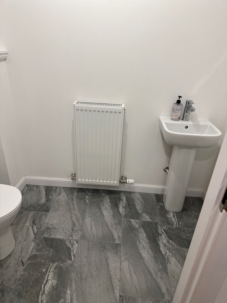 Bonnington Bliss - Charming 3 Bedroom House