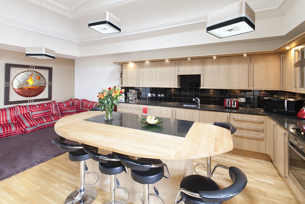 Burnets Apartments