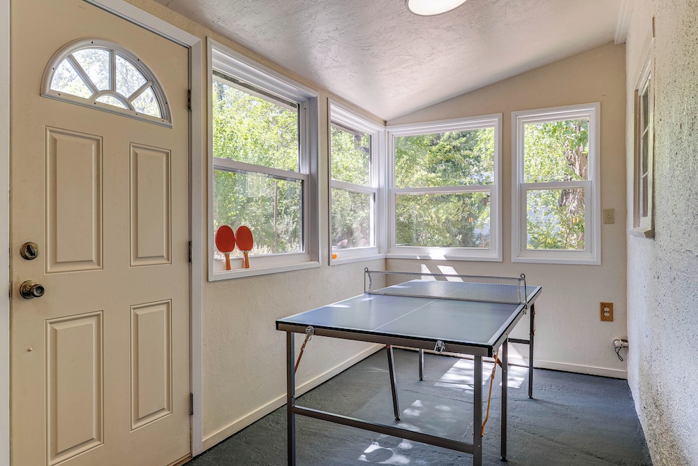 Wine Country Cottage in Historic Fiddletown!