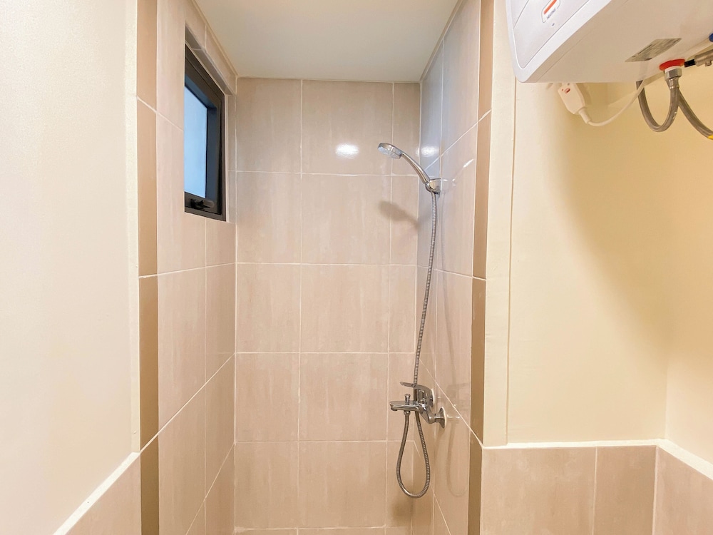 Spacious Warm 2Br At Apartment Meikarta