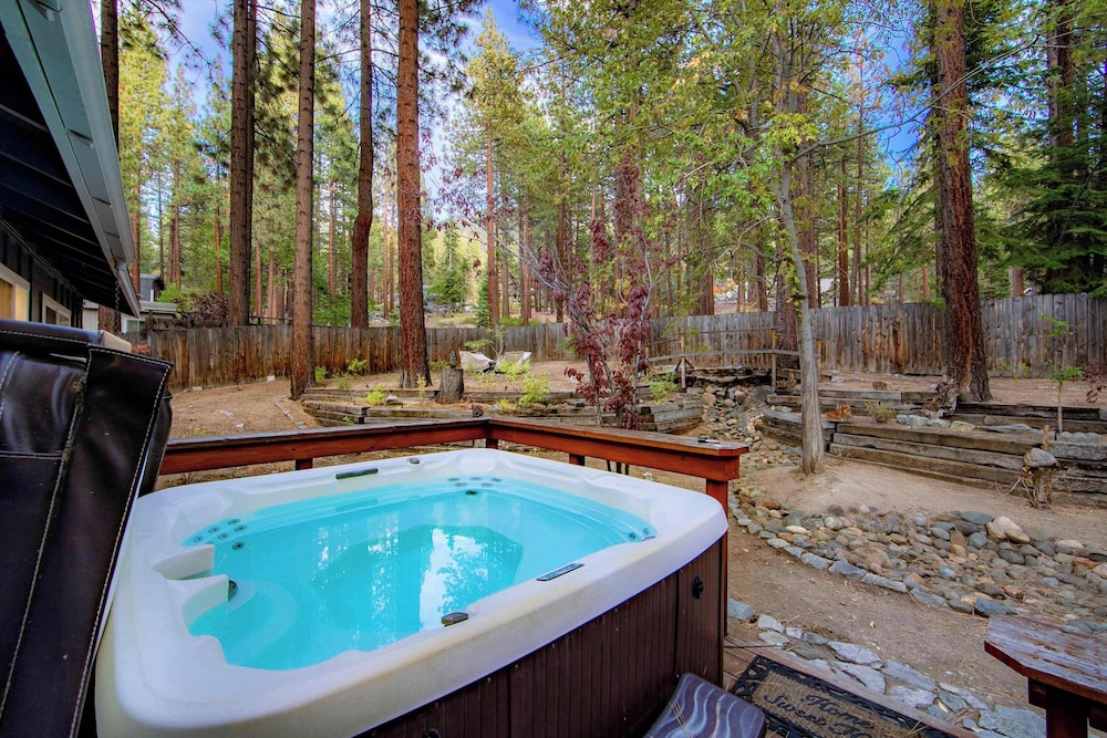 Private Woods - Heavenly California Lodge