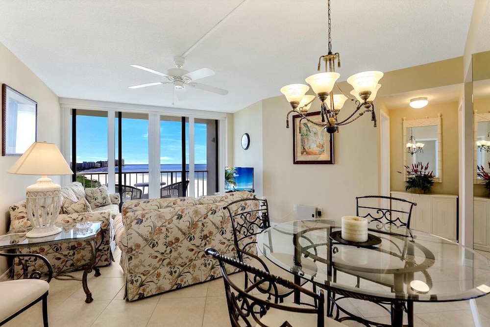 Sunny Beachfront Condo With Pool and Sw-facing Balcony