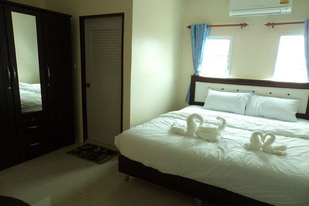 Bann Lom Le Huahin