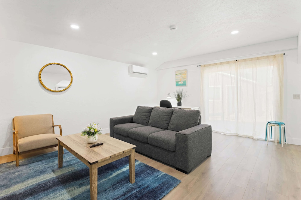 @ Marbella Lane - Modern Cabin-style 2BR Home