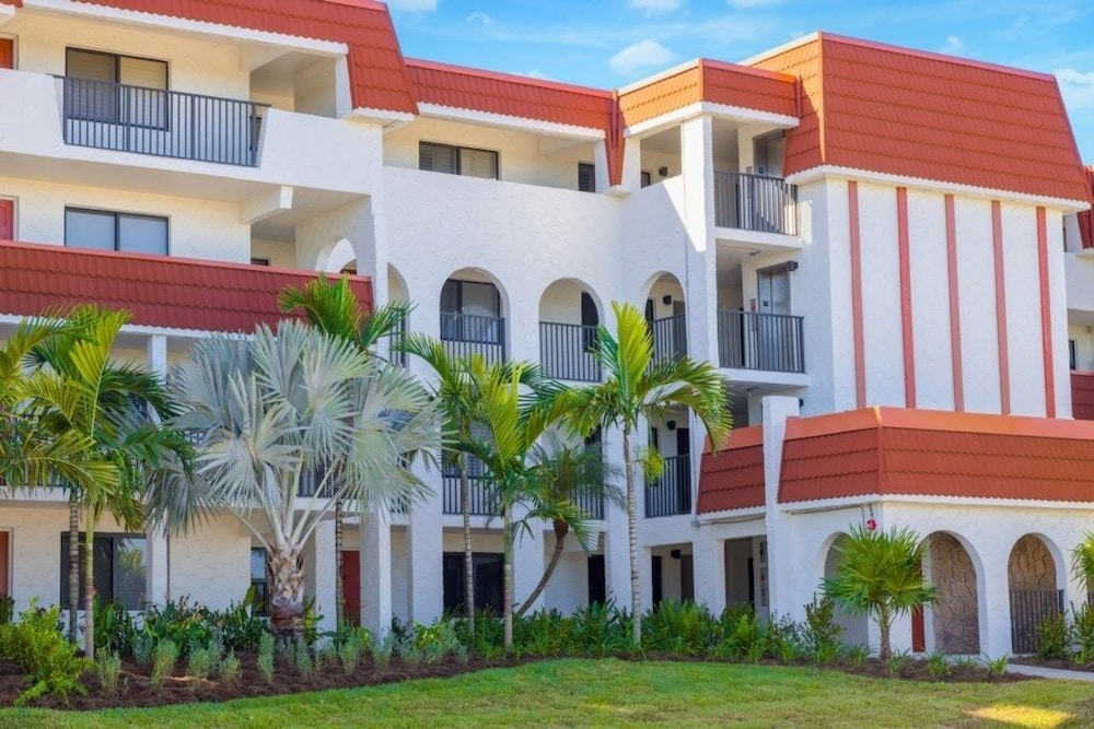 Pointe Santo A24 3 Bedroom Condo