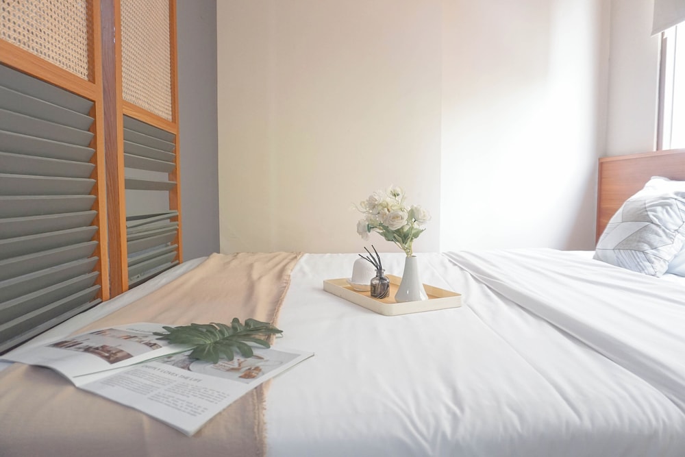 Homey Studio LRT City Jatibening Apartment