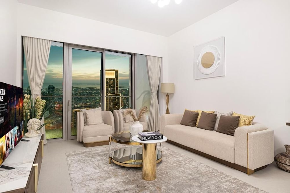Grande Suites by Hostiva - Sea View