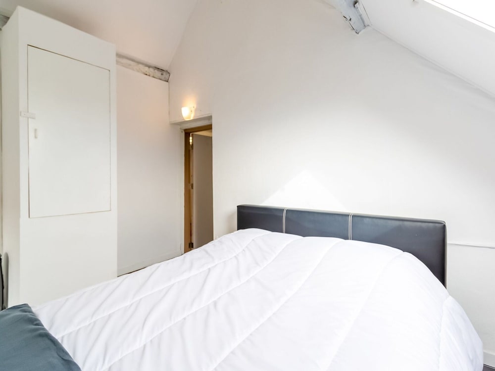 Holiday Home in Stavele With Terrace view 3