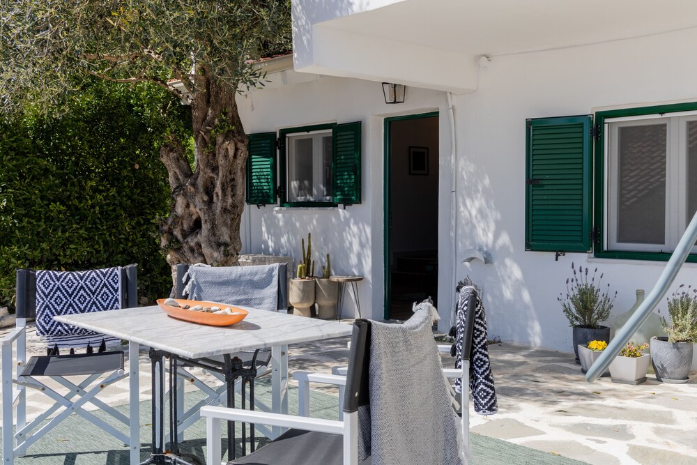 Villa Luminosa by Corfuescapes