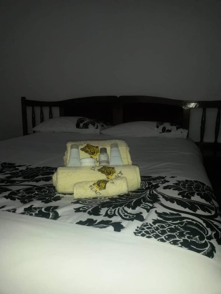 Ingwe Place Guest House view 2