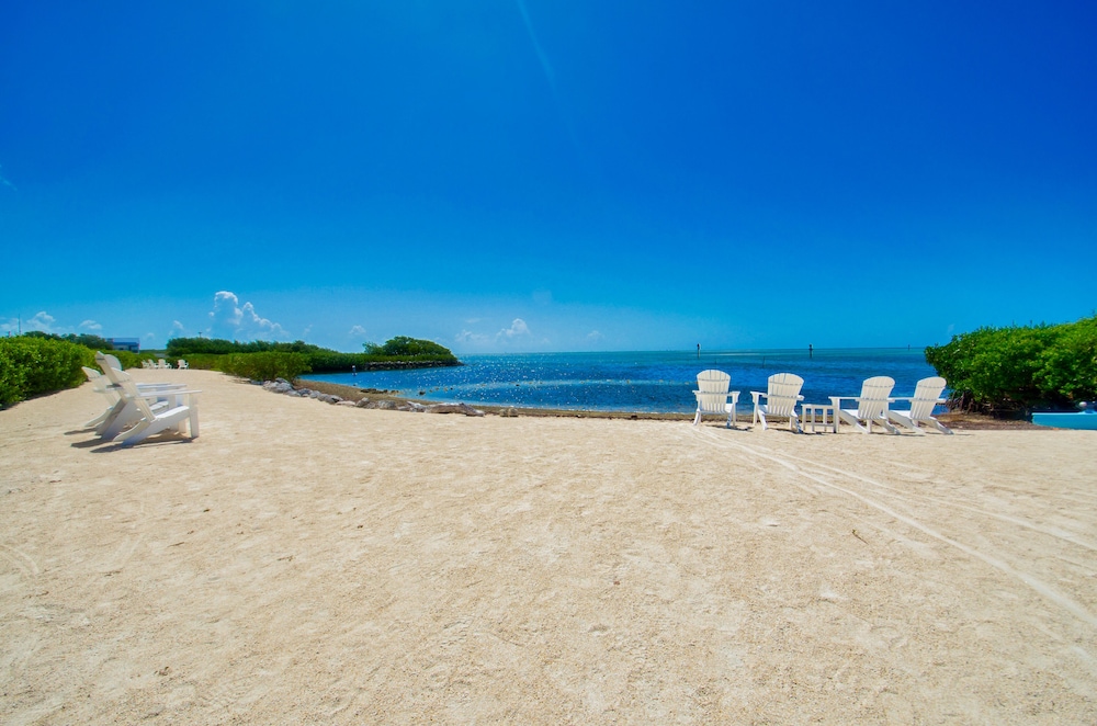 Angler's Reef Resort by KeysCaribbean