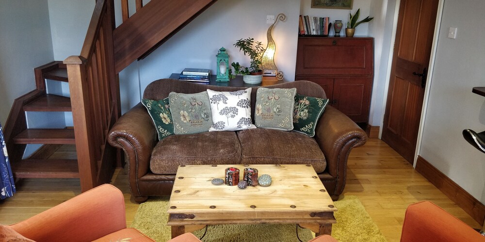 Cosy two Bedroom Lodge on the Edge of Raheen Woods view 5