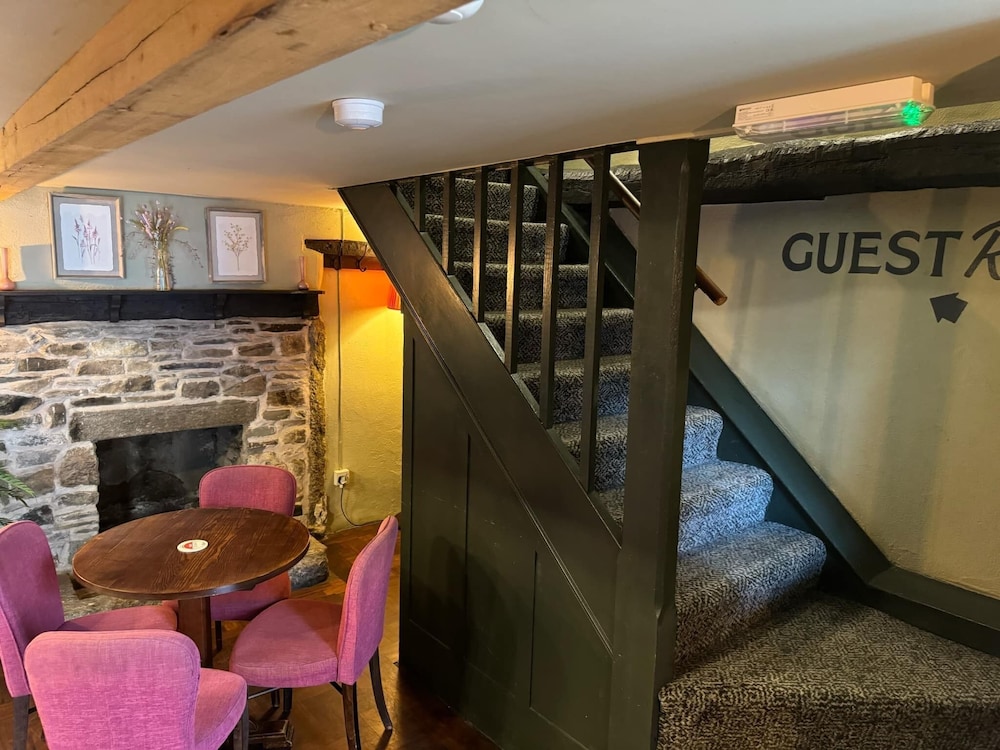 The Fountain Inn