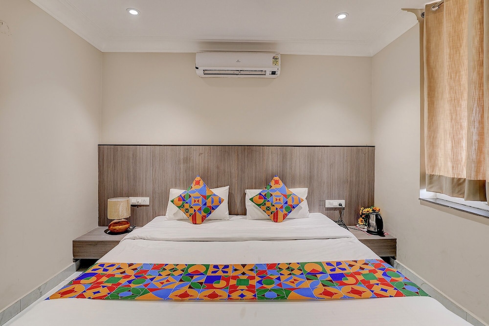 Fabhotel Palm Green