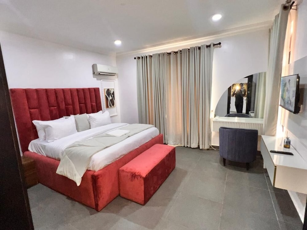 Service Apartment Hub