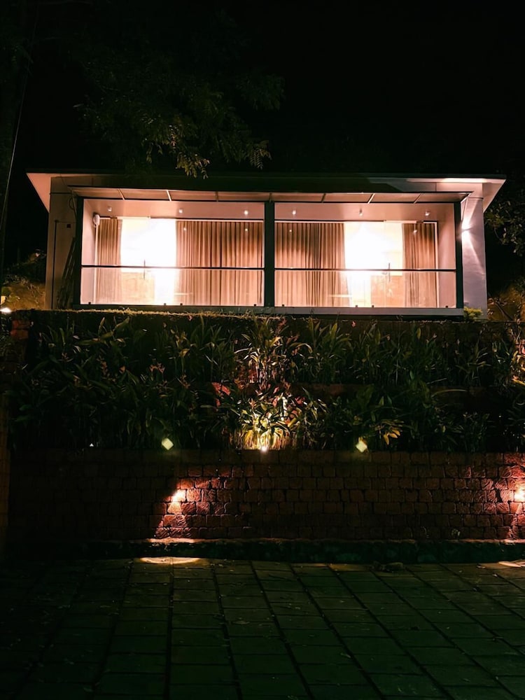 Vayalada Garden resort