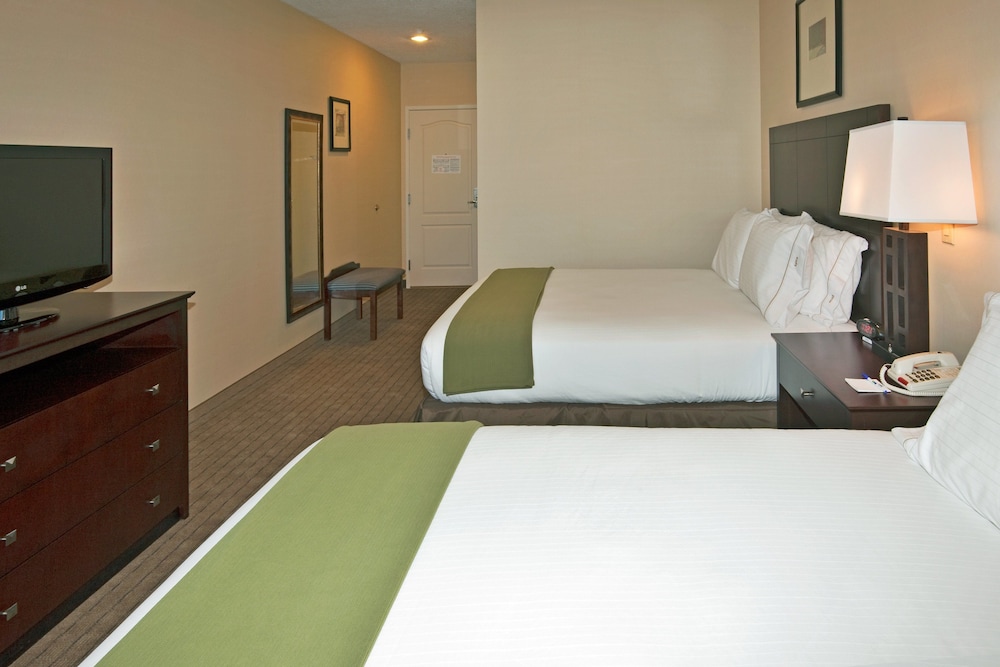 Grants Vacations - Holiday Inn Express Hotel  Suites Grants - Milan, an IHG Hotel - Property Image 21