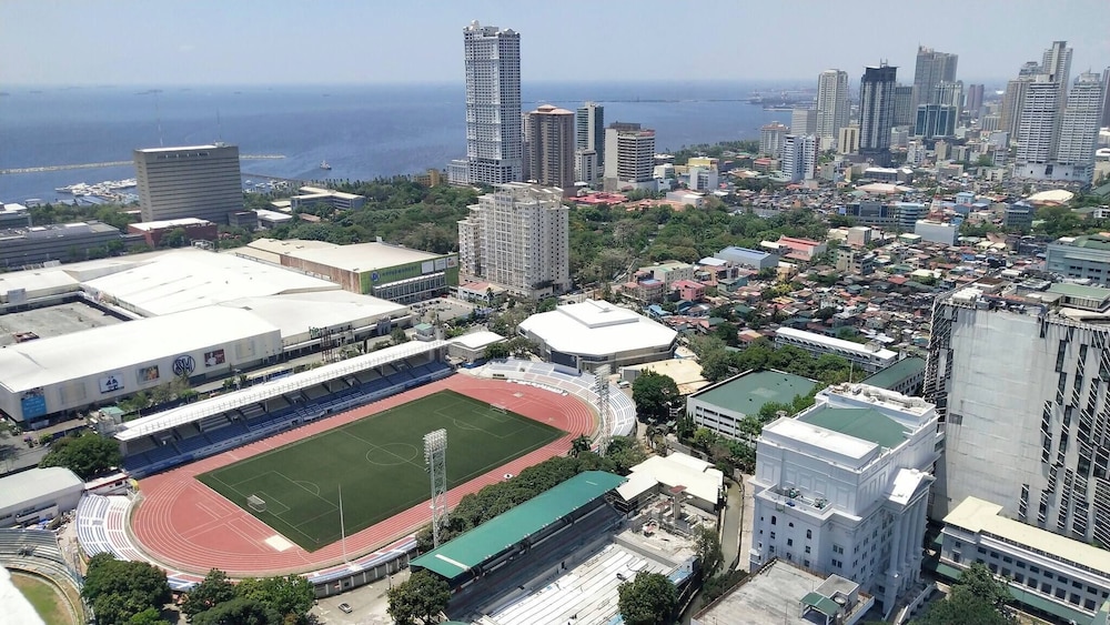39F Smart Home Studio In Manila view 4